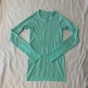 Long sleeve lululemon top